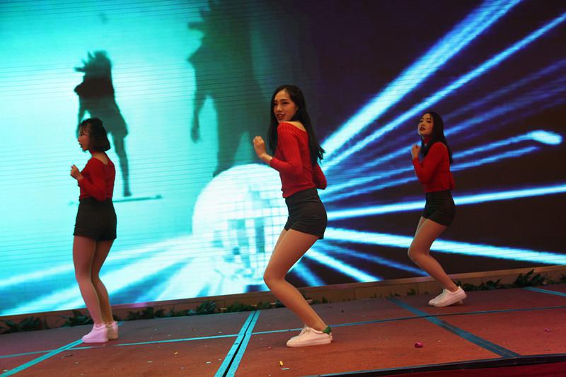 湖南隆盛達(dá)鋼廠 湖南隆盛達(dá)鋼廠